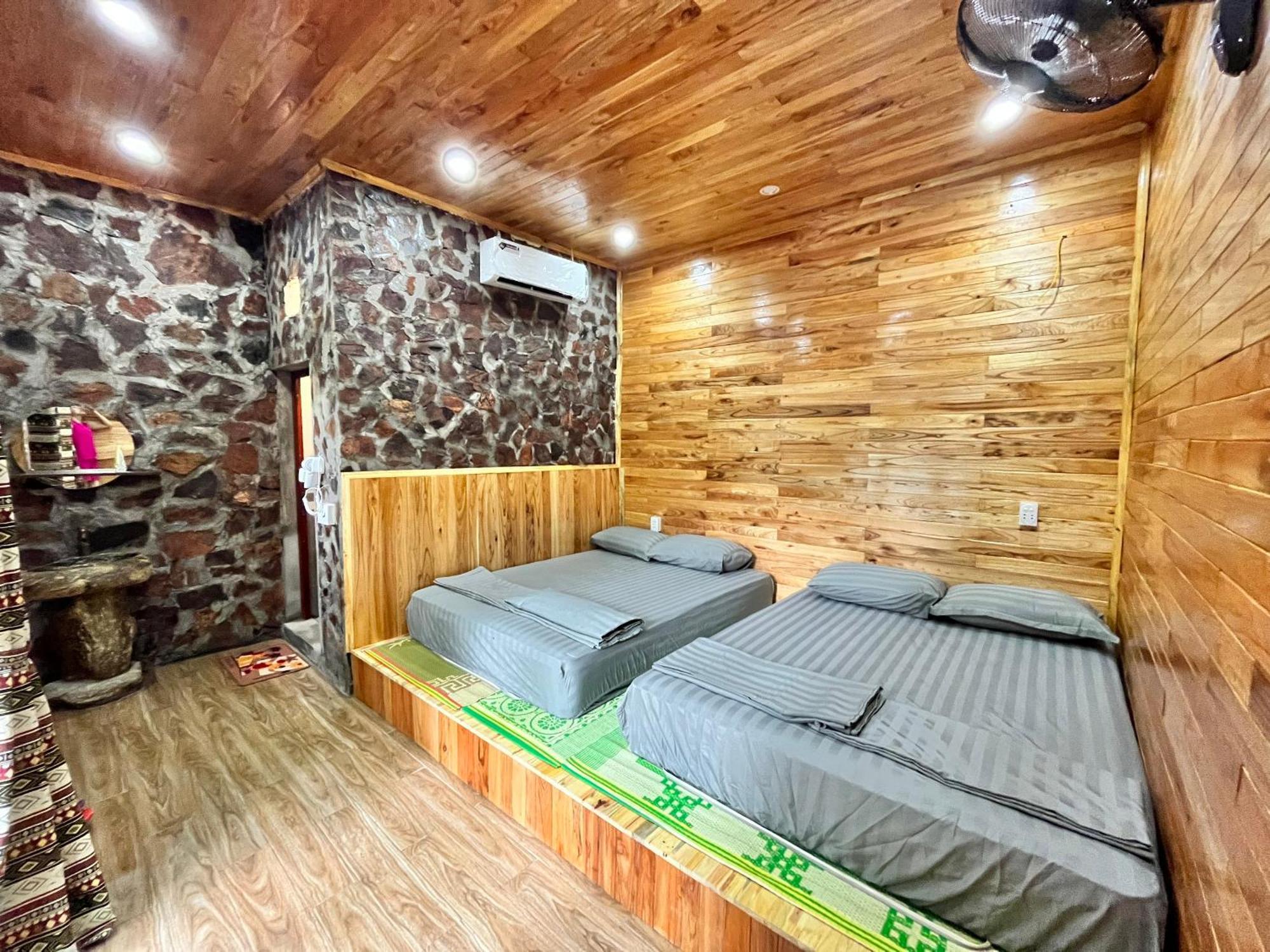 Tày Homestay Làng Đá Cổ Khuổi Ky- Bản Giốc Cao Bang Exterior foto