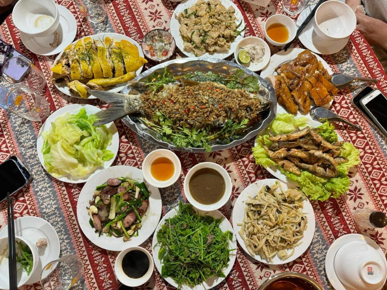 Tày Homestay Làng Đá Cổ Khuổi Ky- Bản Giốc Cao Bang Exterior foto